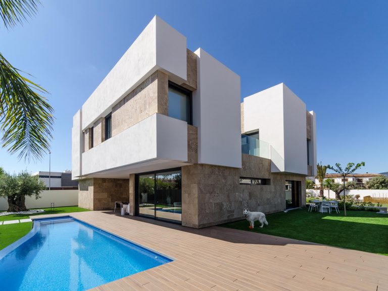 detalle jardín y piscina vivienda TM